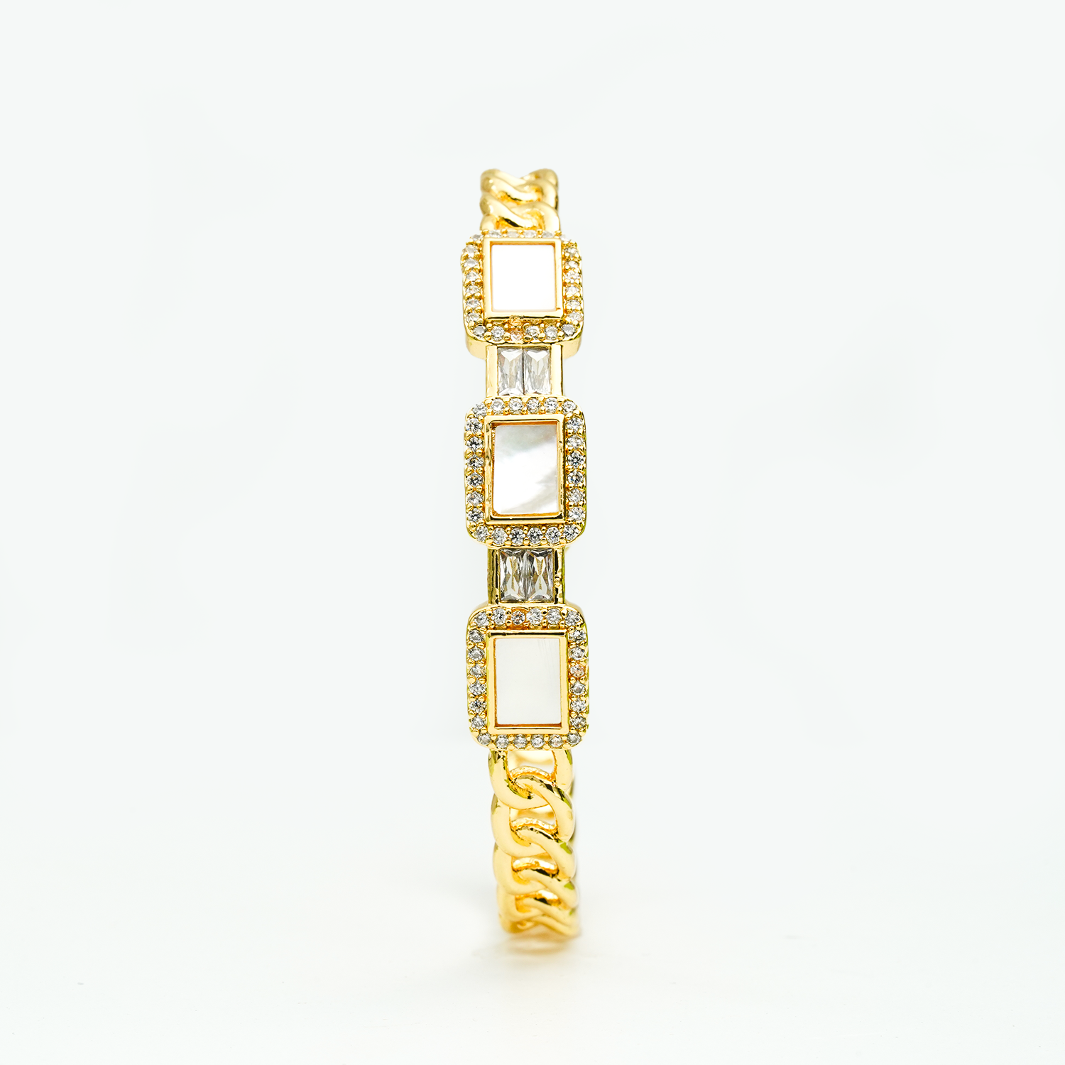 Gilded Grace: Non-Adjustable Gold-Plated Bracelet - Embrace Timeless Elegance with Every Wear!