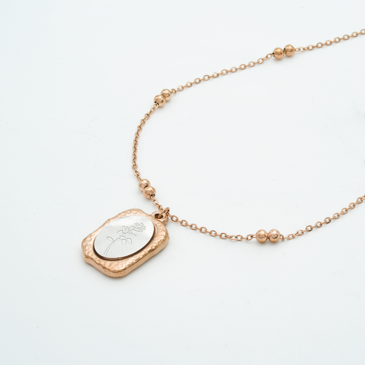 Blush Enchantment: Intricate Rose Gold Necklace for Women