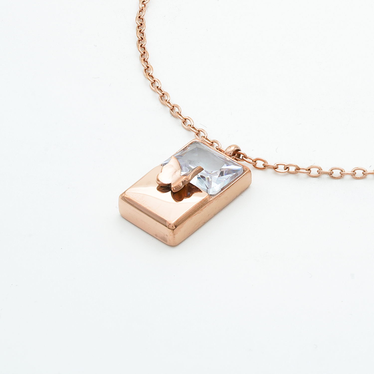 Twilight Rose: Rose Gold Necklace for Evening Glamour