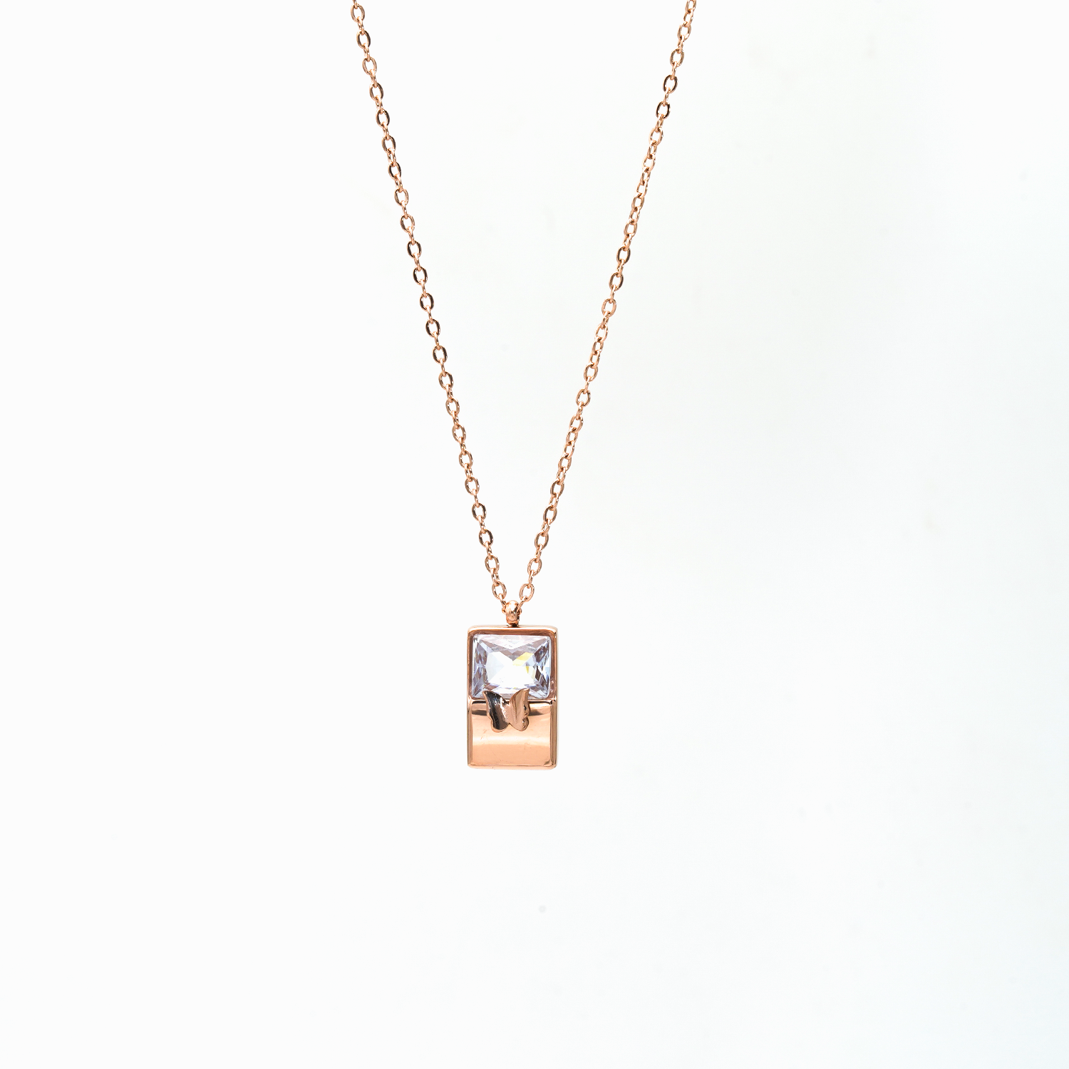 Twilight Rose: Rose Gold Necklace for Evening Glamour