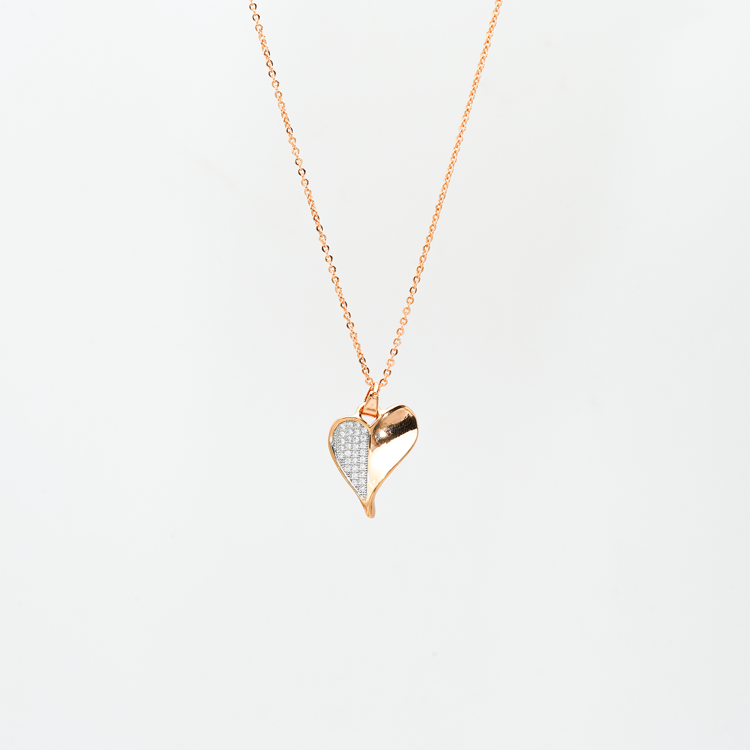 Enchanting Rosebud: Delicate Rose Gold Necklace for Her