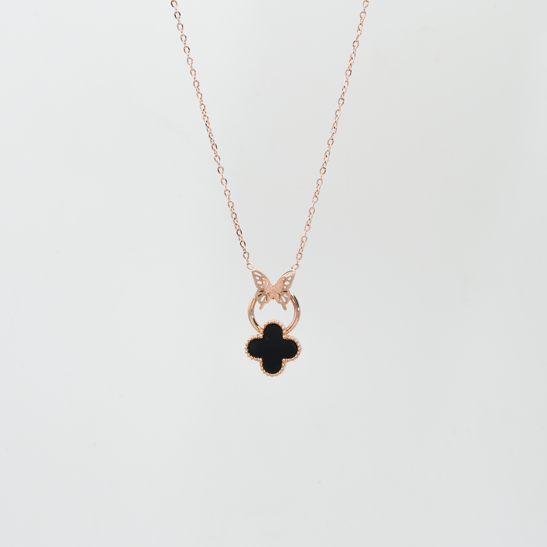 Elegant Rose Gold Necklace for Women: Timeless Beauty and Grace