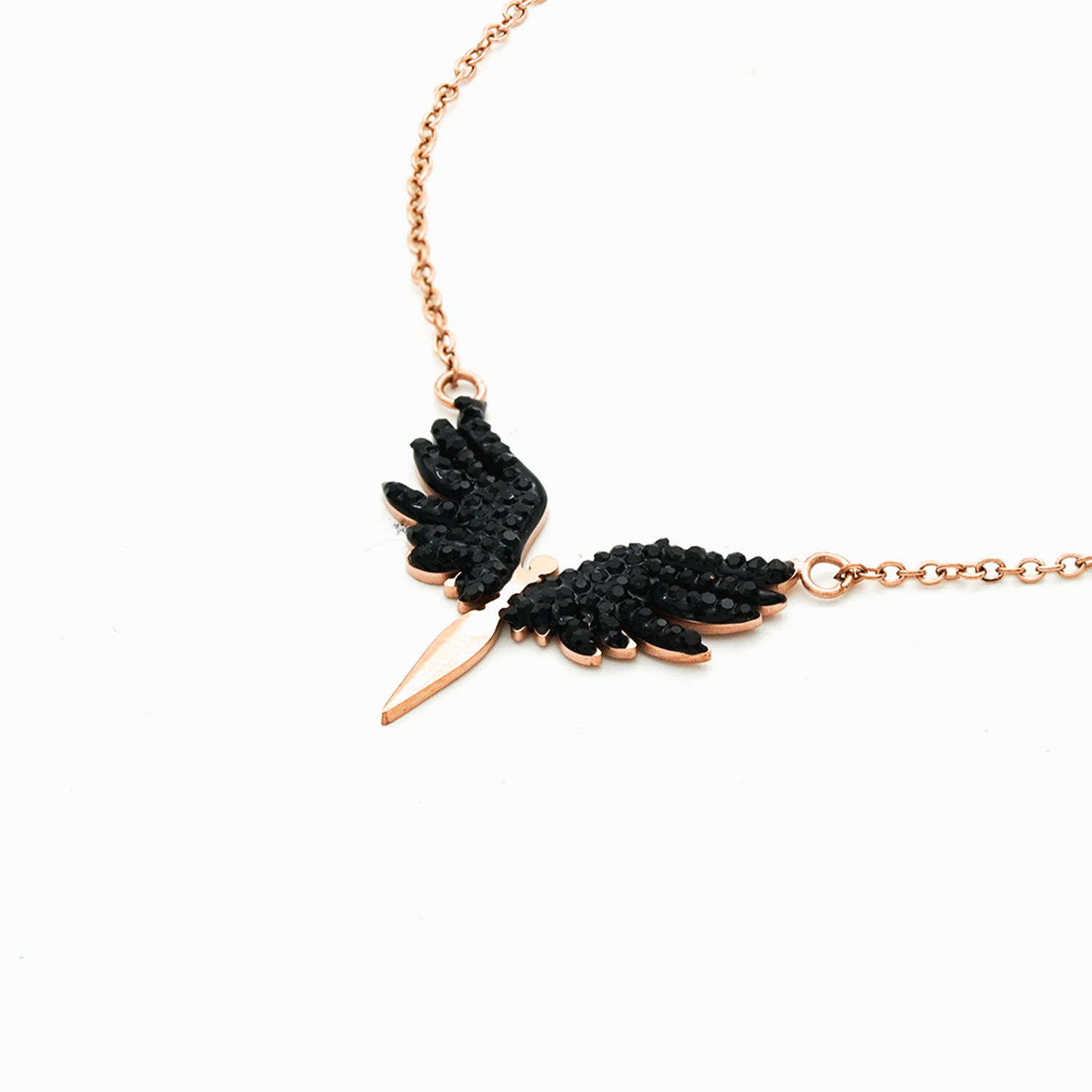 Glowing Aura: Rose Gold Necklace for the Modern Woman